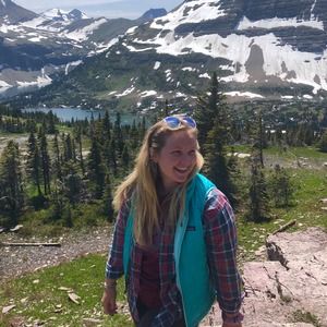 Meet your Posher, Alicia